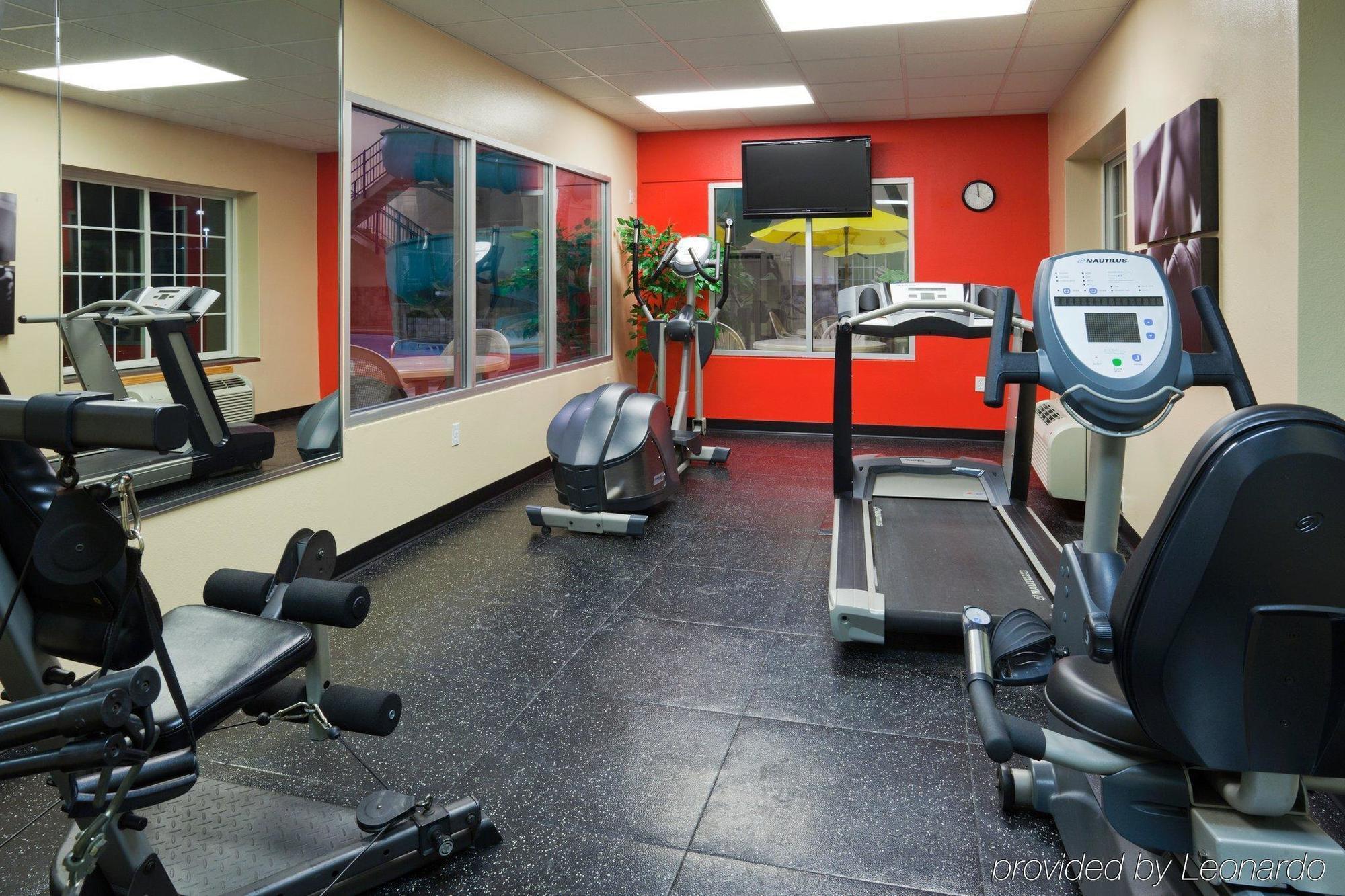 Country Inn & Suites By Radisson Bismarck Waterpark Konforlar fotoğraf